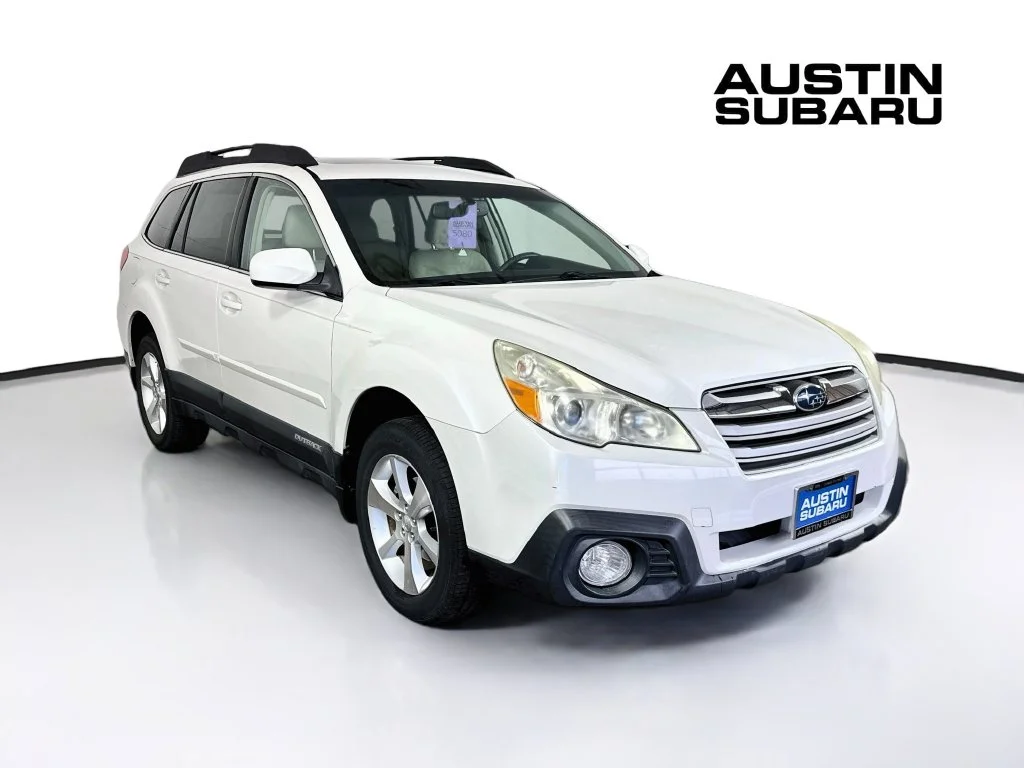 Used 2014 White Subaru 2.5i image 1
