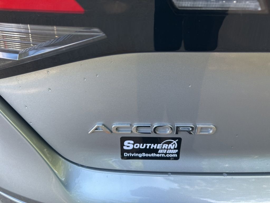 Used 2023 Silver Honda EX image 9