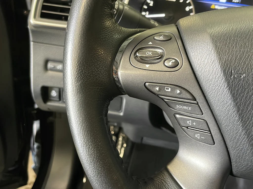 Used 2020 Black Nissan SL image 15