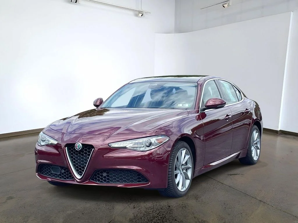 Used 2017 Red Metallic Alfa Romeo Base image 1