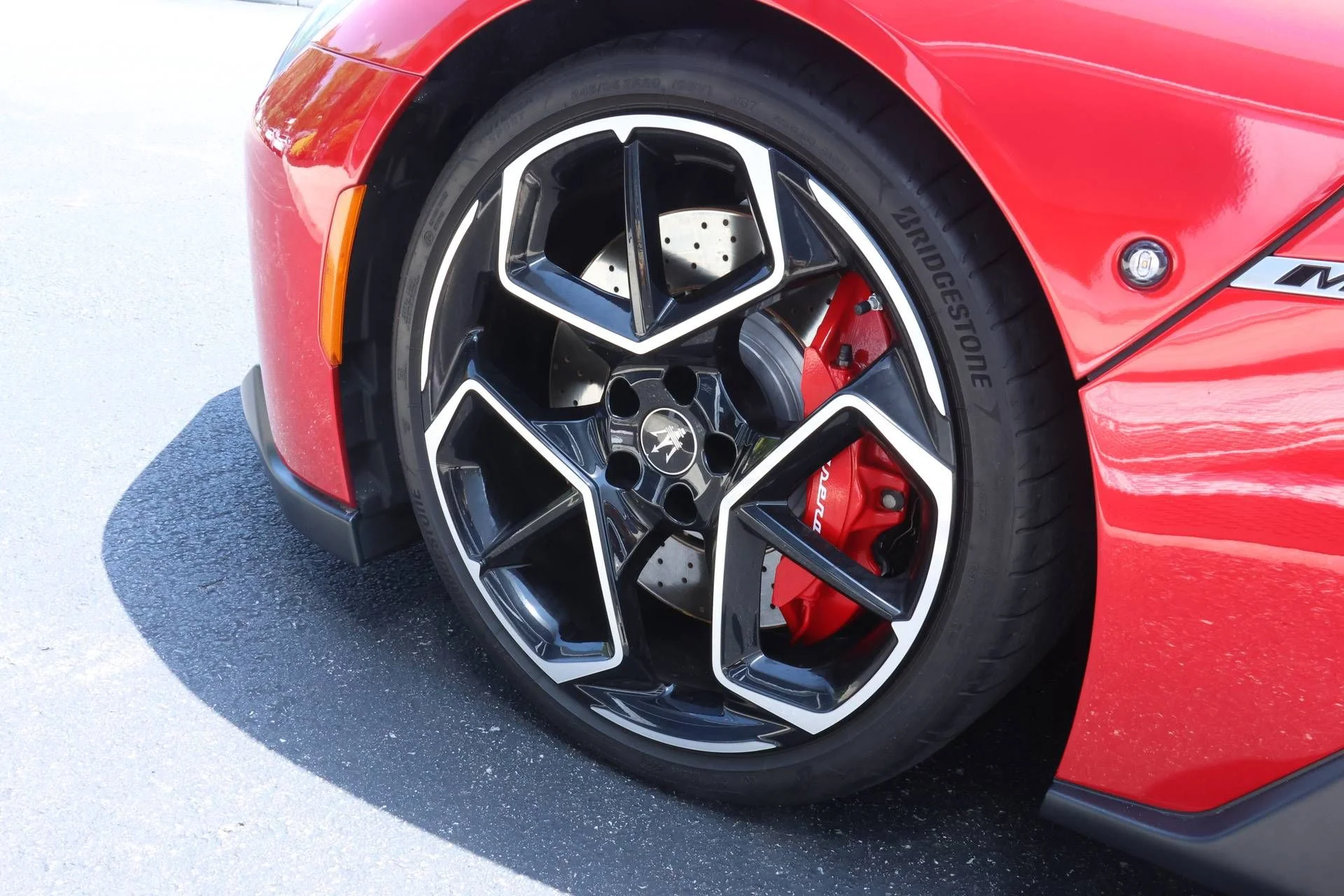 Used 2022  Maserati Base image 7