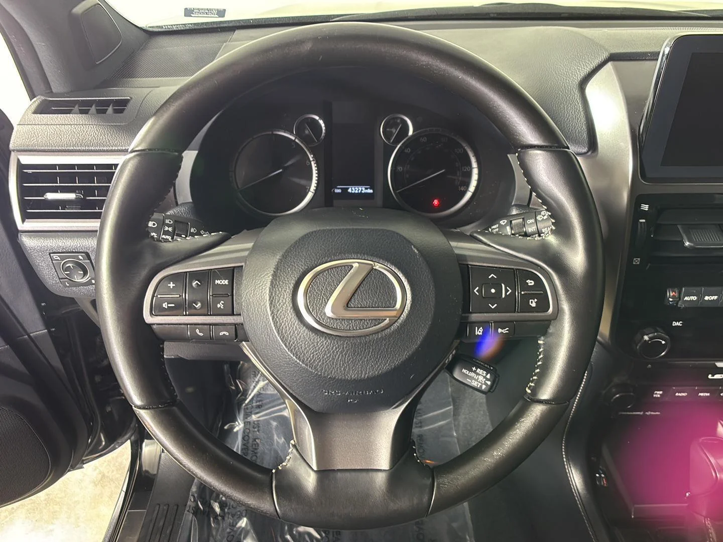 Used 2023 Black Onyx Lexus GX 460 image 29