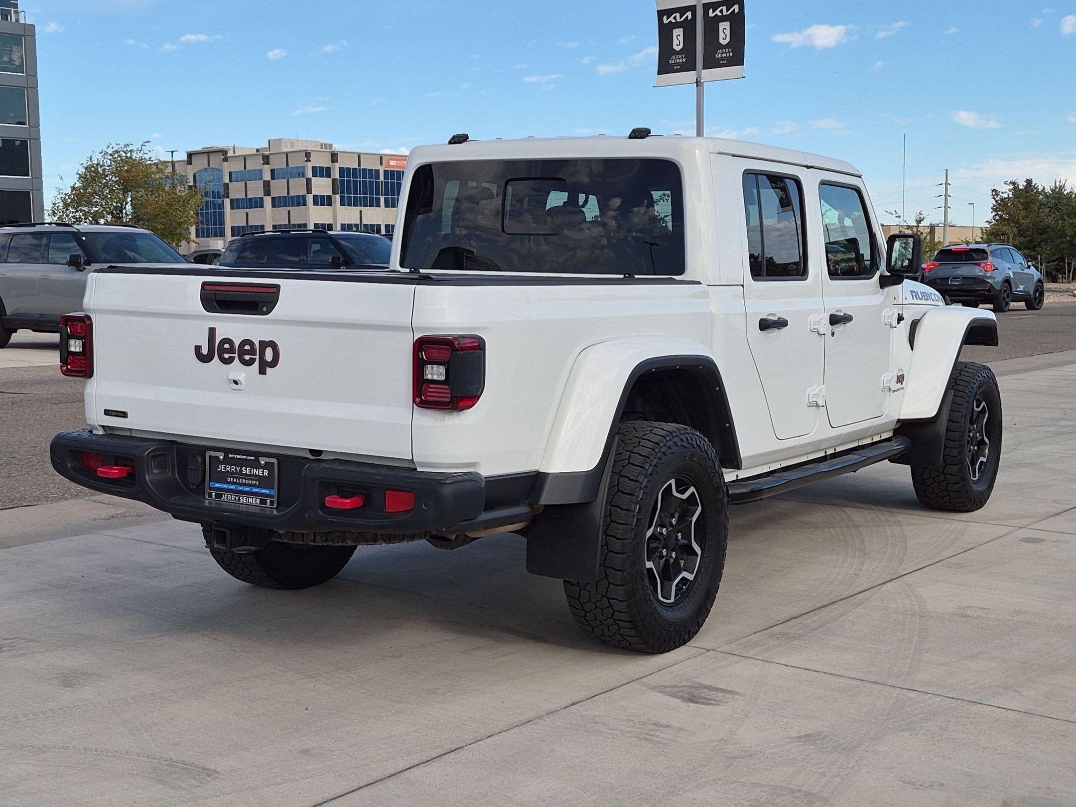 Certified Used 2021 Bright White Clearcoat Jeep Rubicon image 6