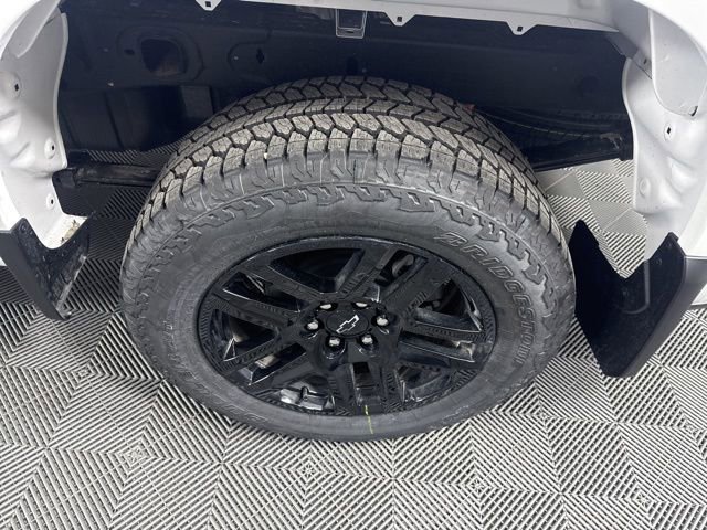 New 2026 Summit White Chevrolet LT Trail Boss image 10
