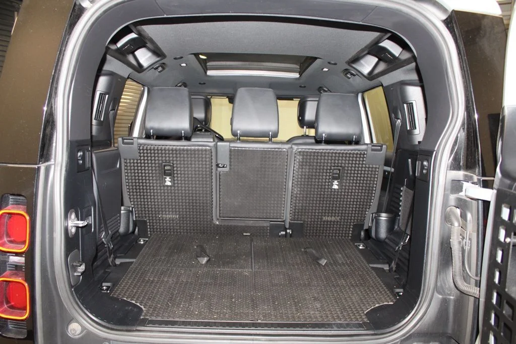 Used 2022 Silver Land Rover XS Edition image 52