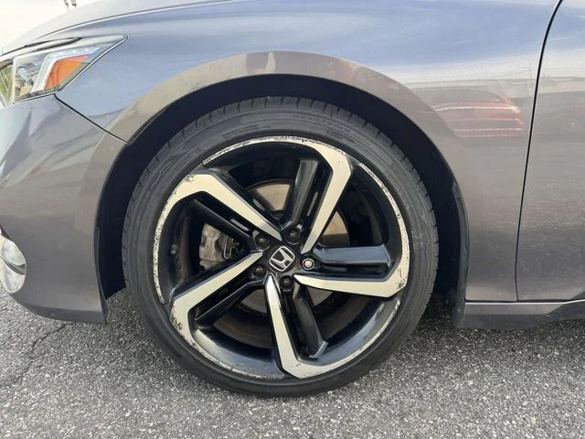 Used 2019  Honda Sport image 9