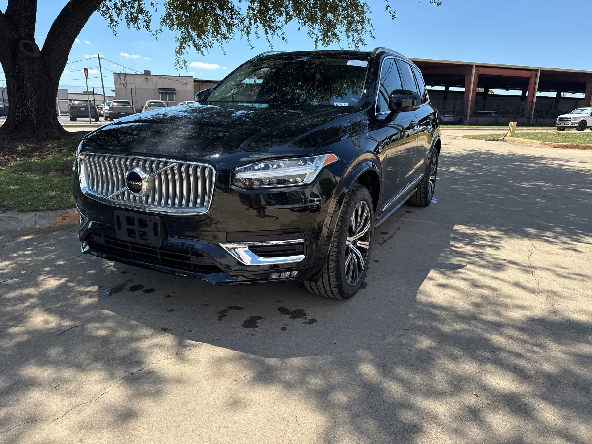 2025 Volvo XC90 B5 Core Bright 4WD's photo