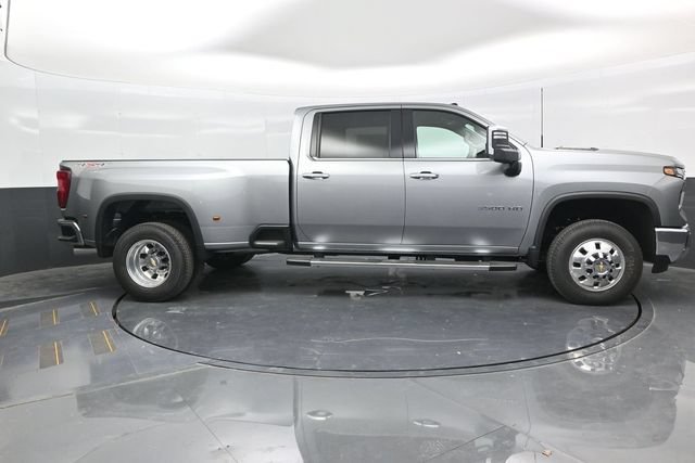 2026 Chevrolet Silverado 3500 HD LTZ - Photo 8
