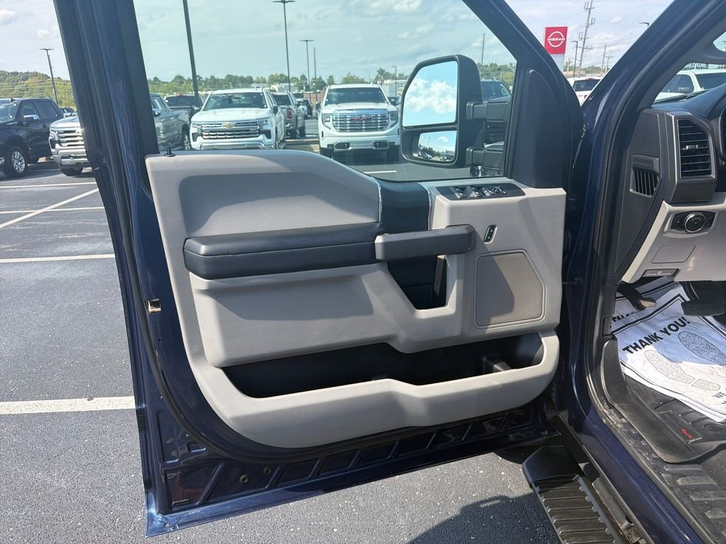 Used 2019 Blue Ford XLT image 12