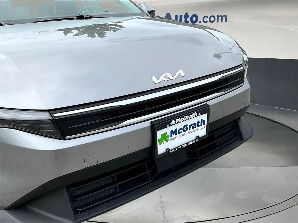 2025 Kia K4 LXS - Photo 33