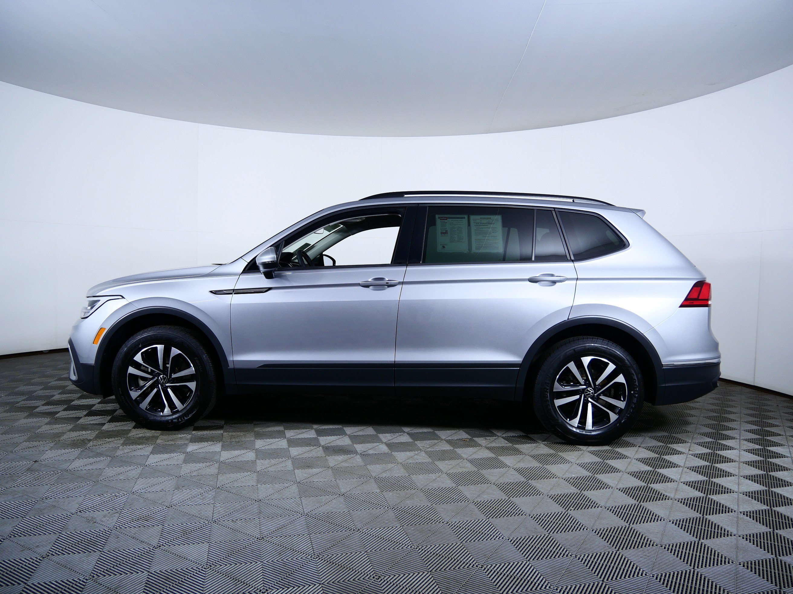 Used 2024 Silver Volkswagen S image 4