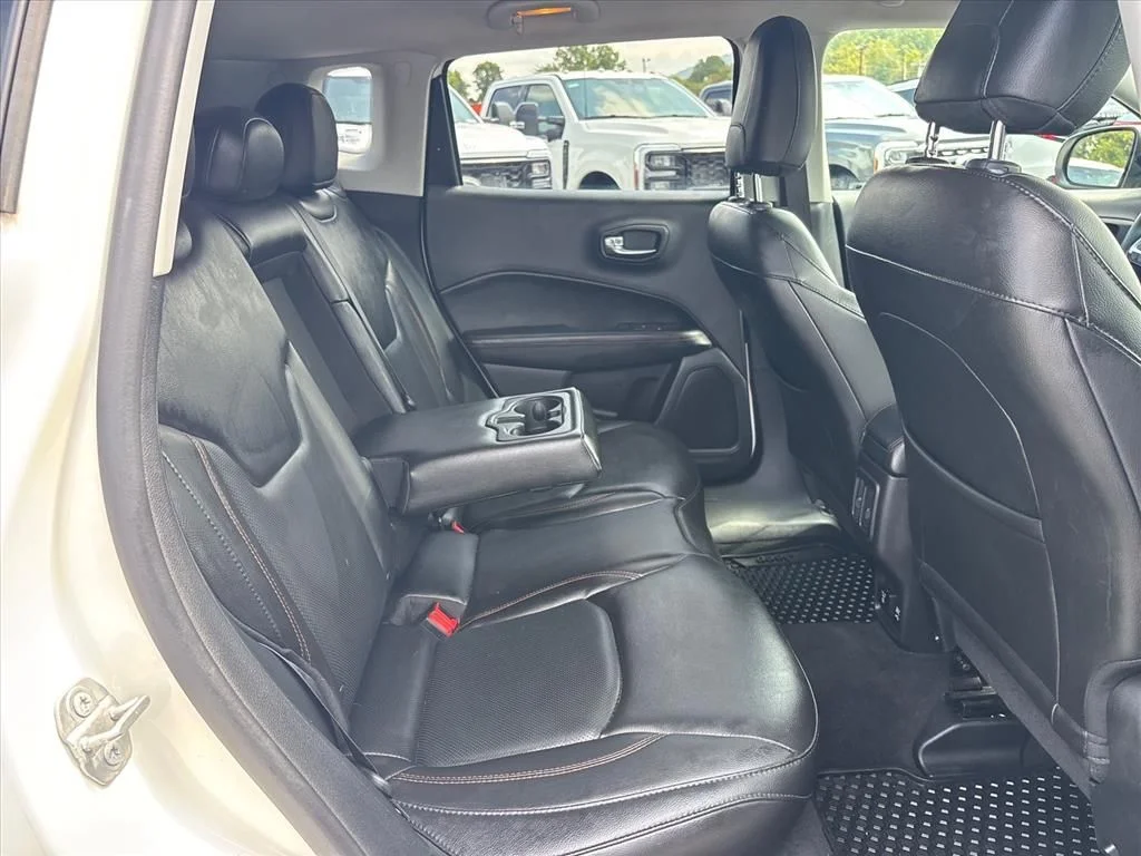 Used 2018 White Clearcoat Jeep Limited image 15