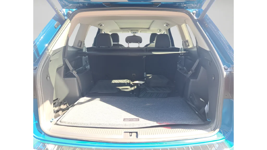 New 2026 Blue Volkswagen SEL image 22