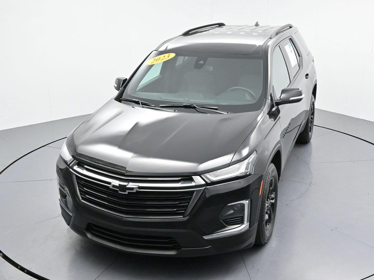 Used 2023 Mosaic Black Metallic Chevrolet LT Cloth image 39
