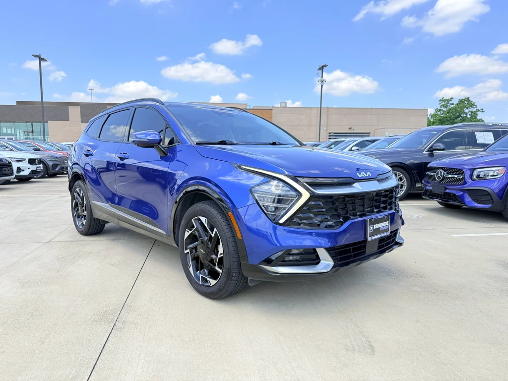 Used 2023 Sapphire Blue Kia SX-Prestige image 3