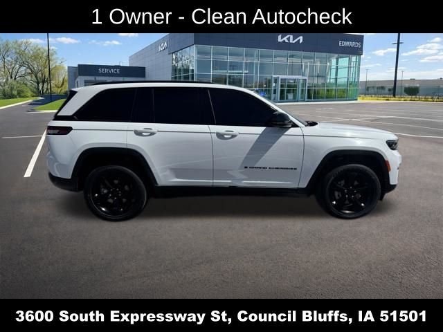 Used 2023 White Jeep Altitude X image 2