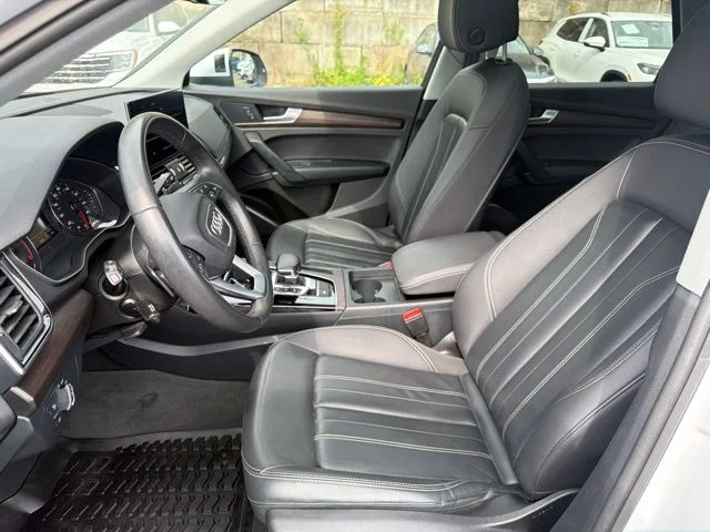 Used 2023 White Audi 45 S line Premium image 9