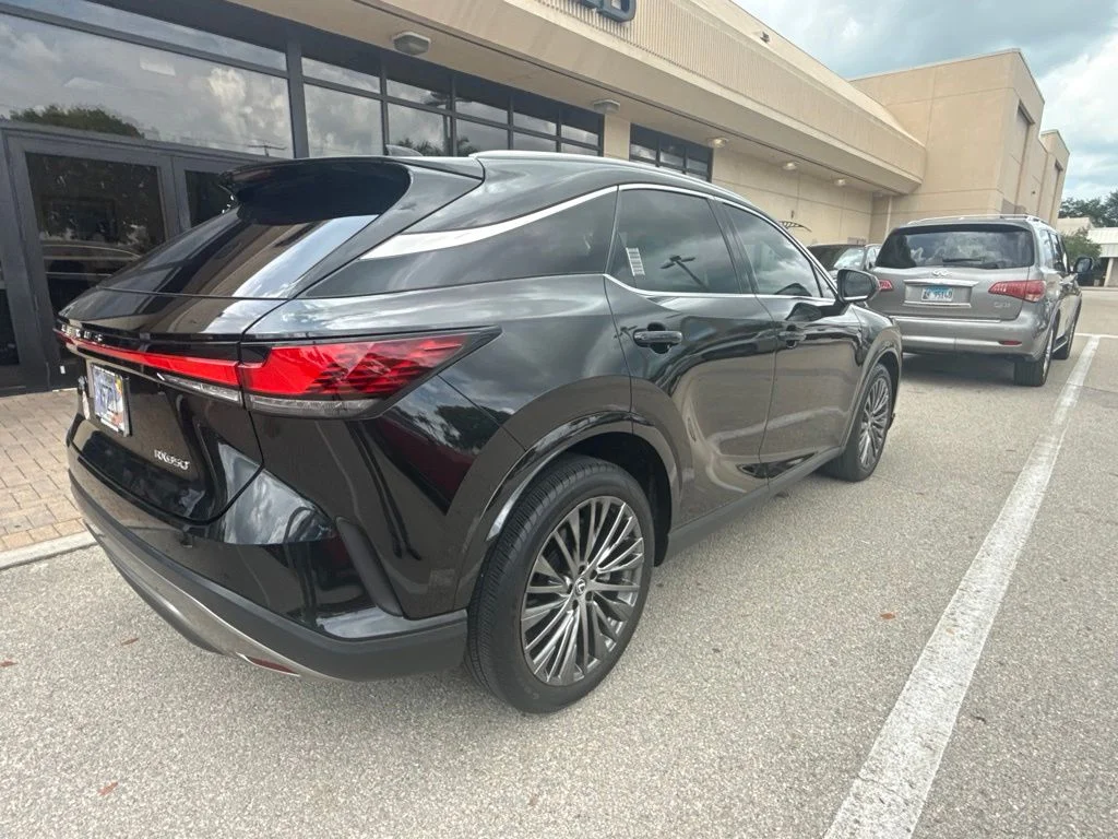 Certified Used 2023 Black Lexus 350 Luxury image 11