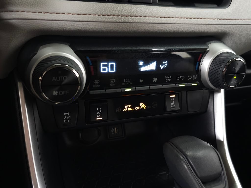 Used 2025 Magnetic Gray Metallic Toyota XLE image 27