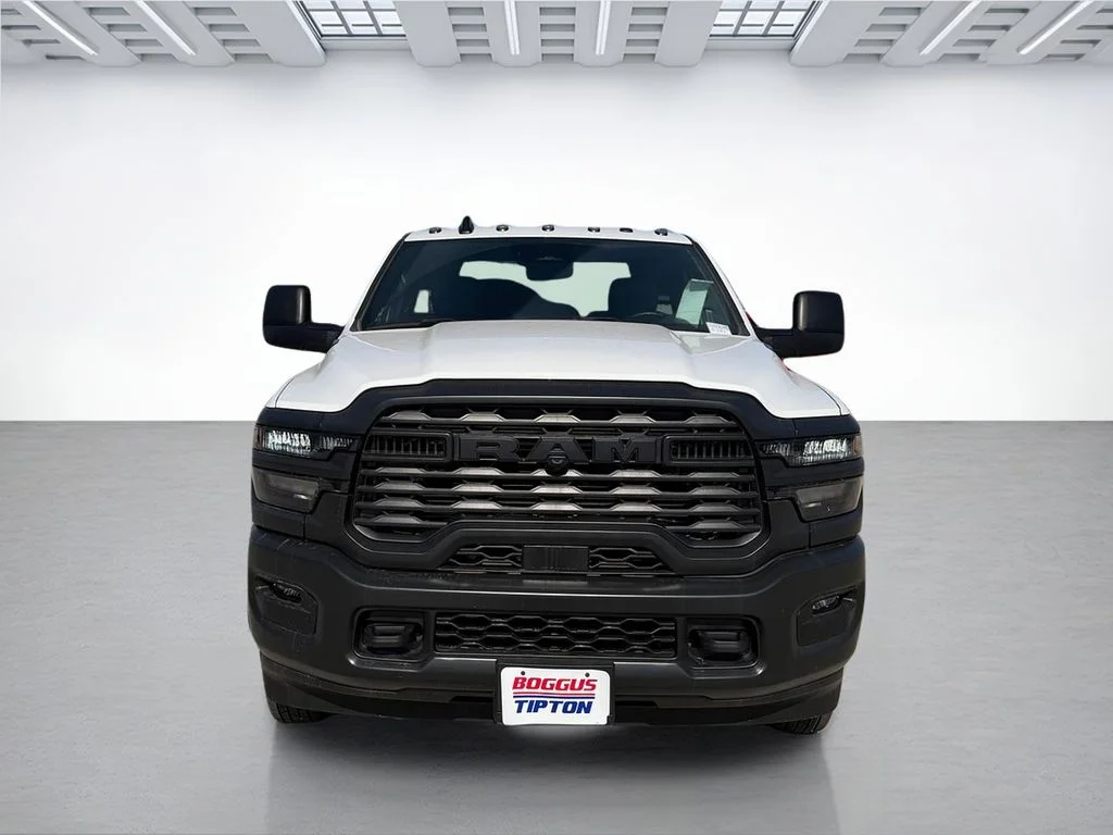 2026 RAM 3500 Chassis Tradesman - Photo 8