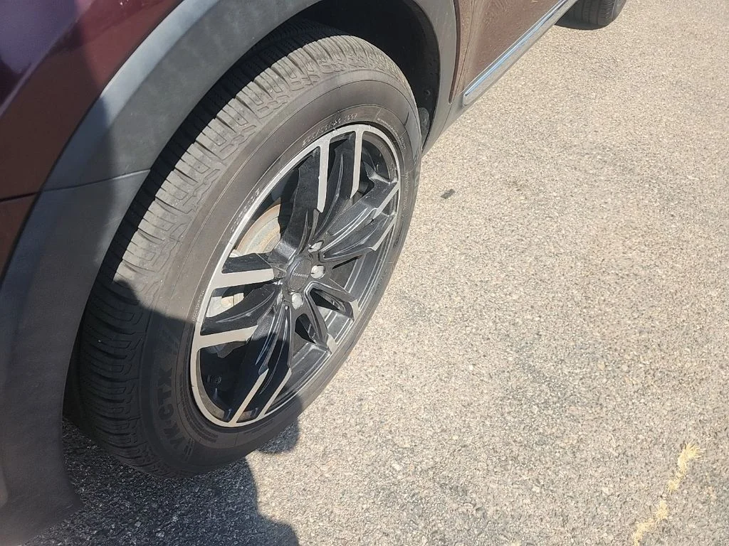 Used 2020 Purple Kia LX image 7