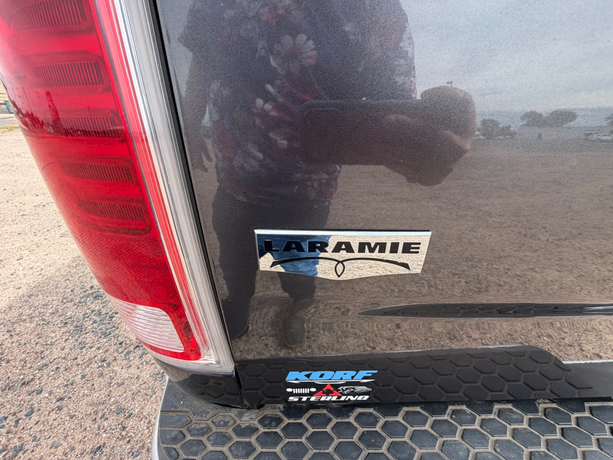 Used 2016 Granite Crystal Metallic Clearcoat Ram Laramie image 10