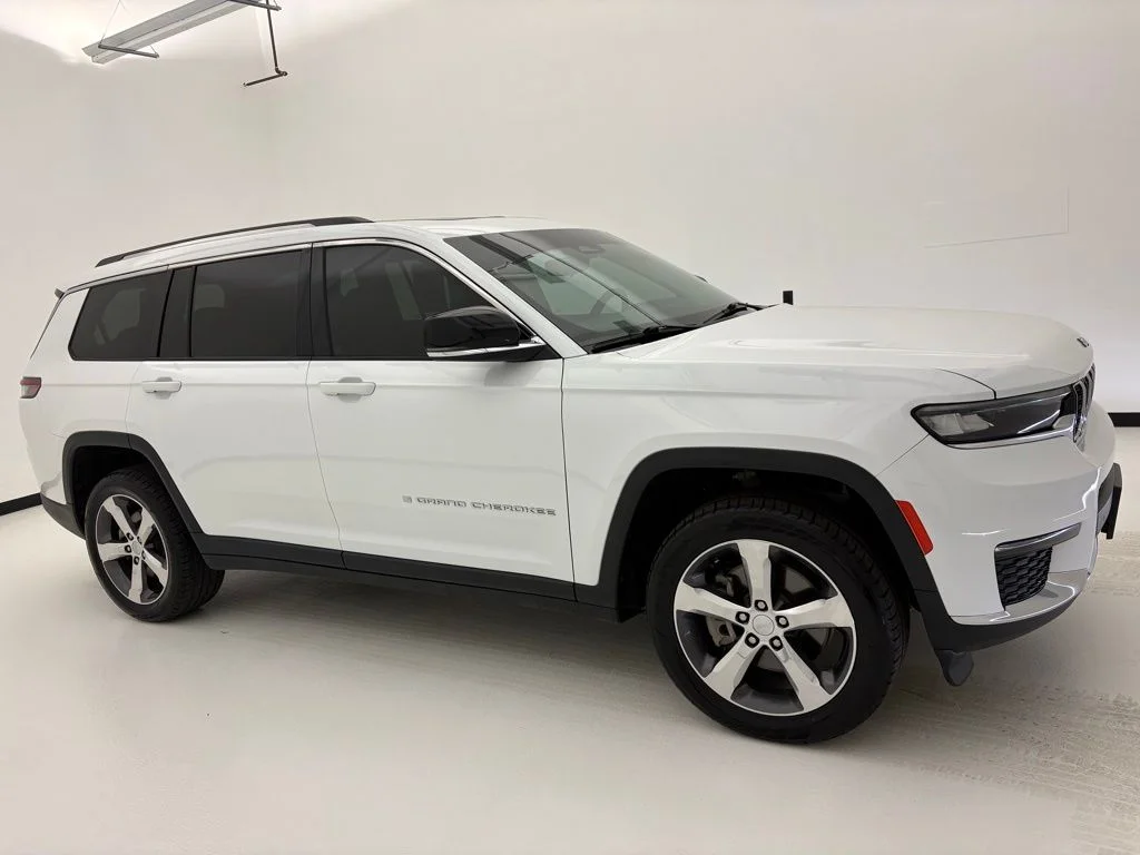 Used 2021 White Jeep Limited image 1