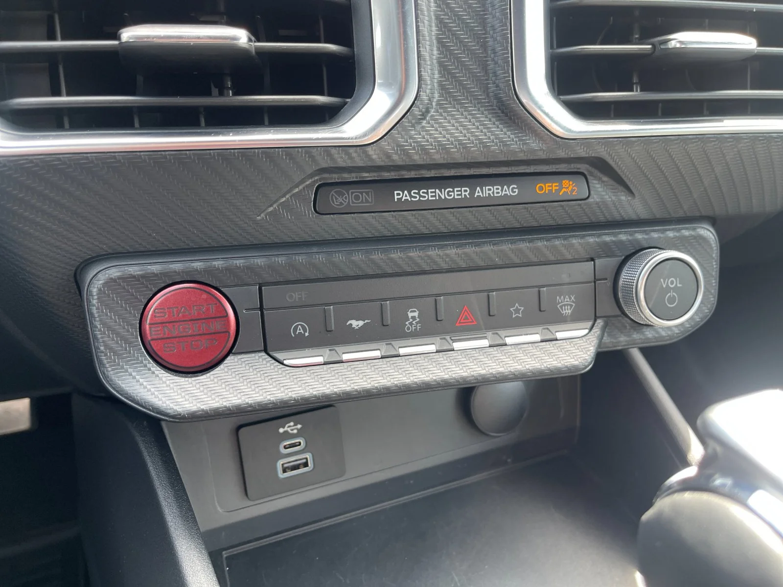 Used 2025 Black Ford GT Premium image 21