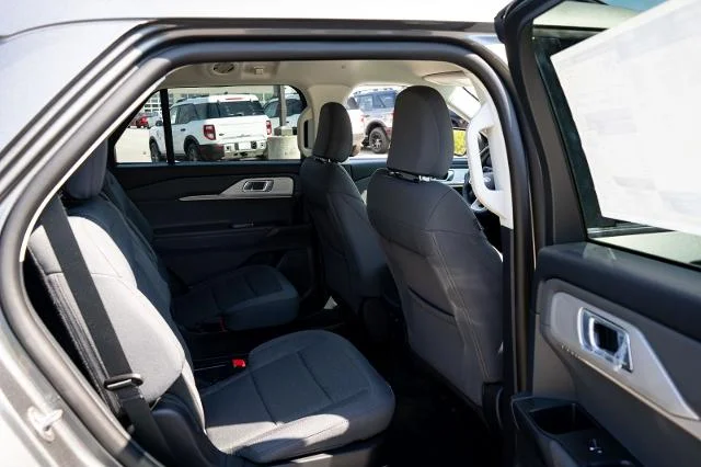 New 2026 Carbonized Gray Metallic Ford Active image 21