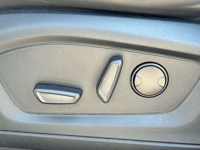 Used 2021 Silver Ford XLT image 12