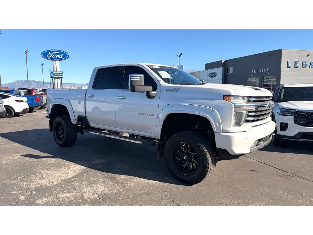 Used 2023 White Chevrolet High Country image 11