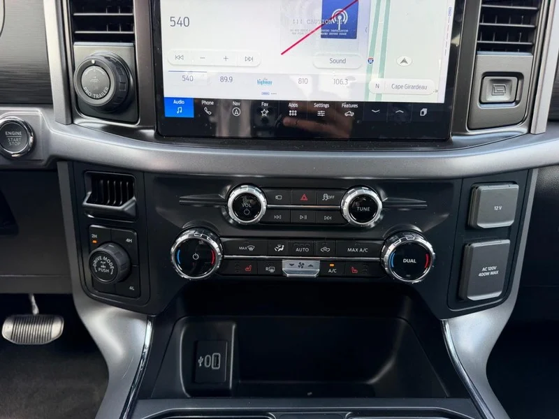New 2026 Carbonized Gray Metallic Ford XLT image 15