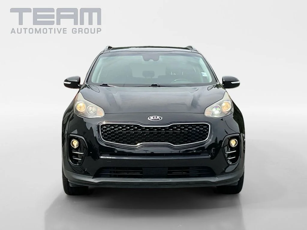 Used 2018 Red Kia EX image 2