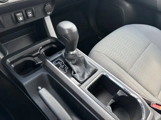 Used 2019 Red Toyota SR5 image 25