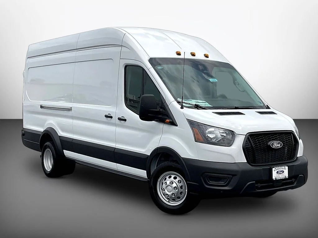 New 2026 Oxford White Ford Cargo Van image 1