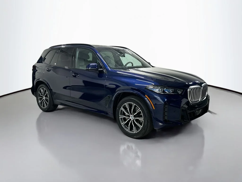 Used 2024 Blue BMW xDrive40i image 7