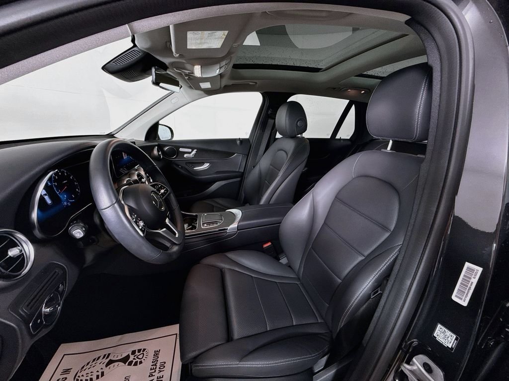 Used 2022 Graphite Grey Metallic Mercedes-Benz 300 image 2