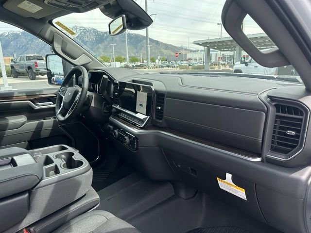 New 2026 Summit White Chevrolet LT image 18