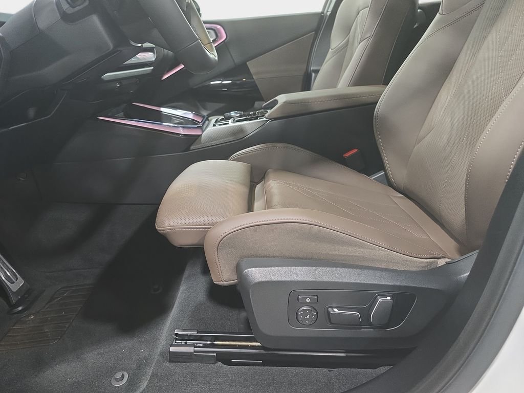 Certified Used 2026 Alpine White BMW 30 xDrive image 20