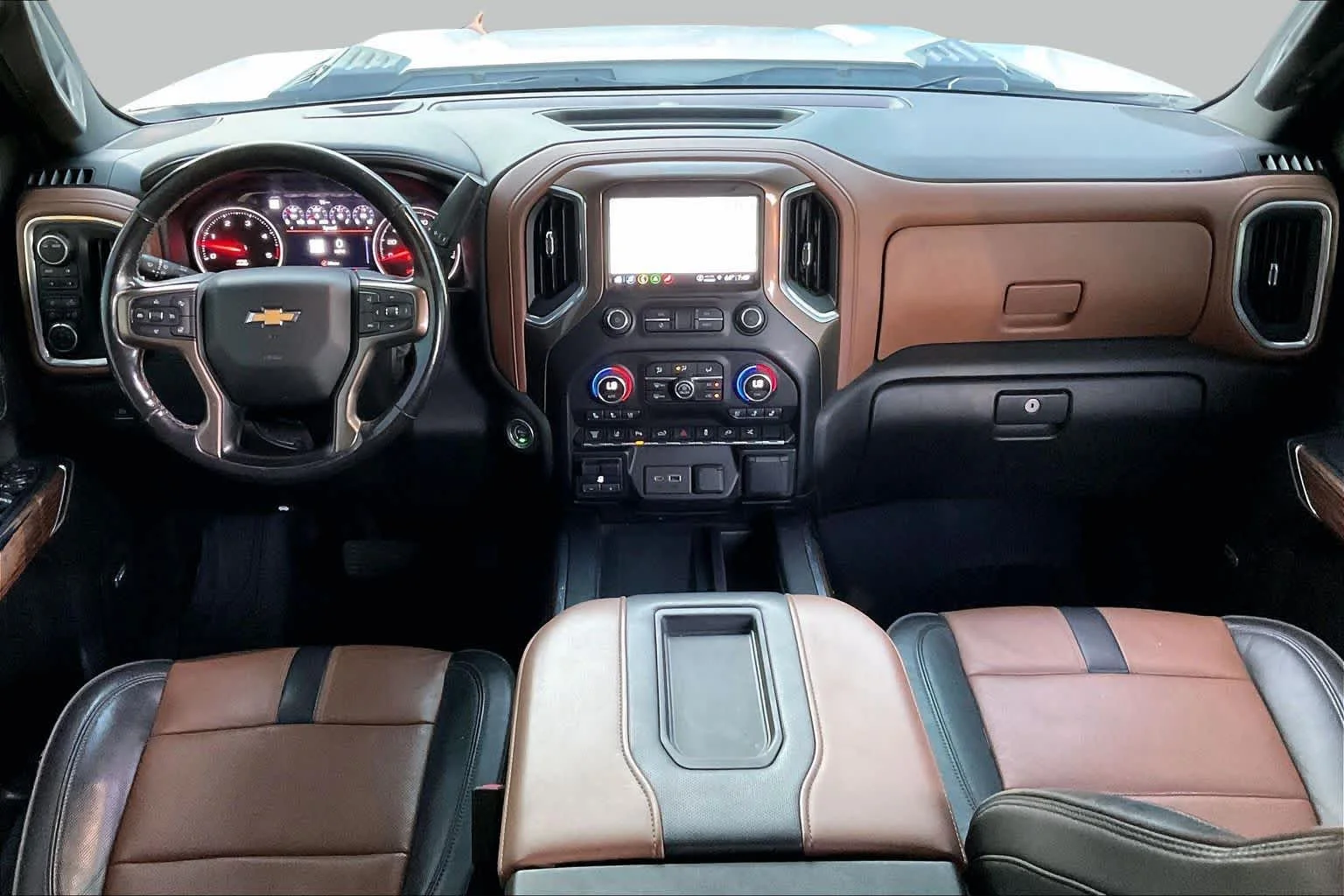 Used 2022 Iridescent Pearl Tricoat Chevrolet High Country image 13
