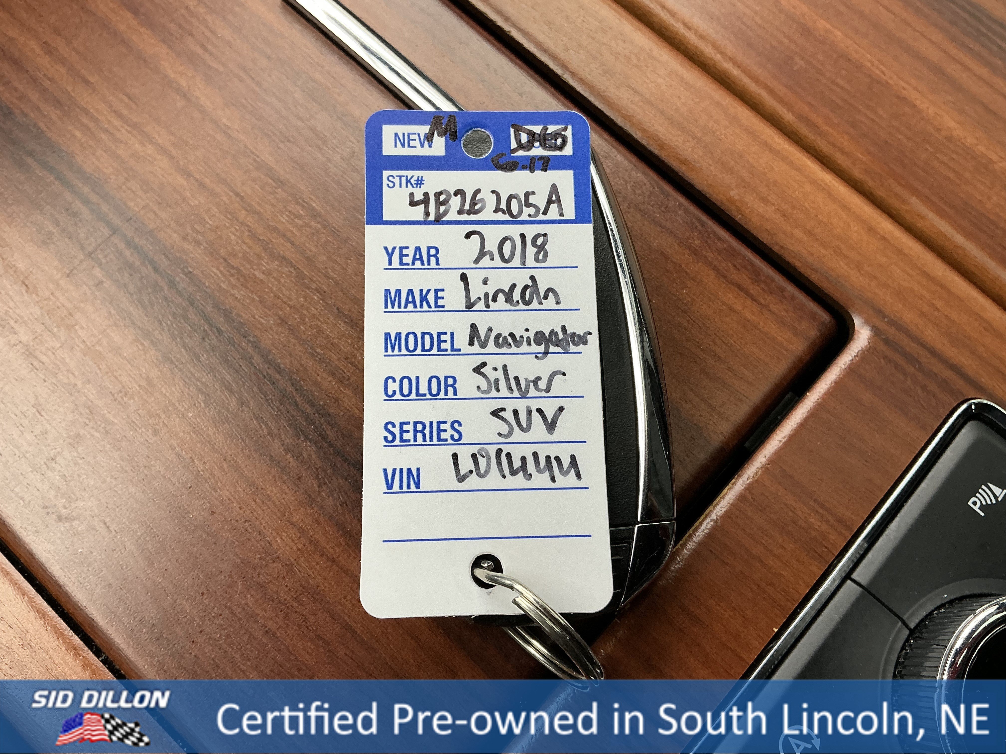 Certified Used 2018 Gray Lincoln Reserve image 8
