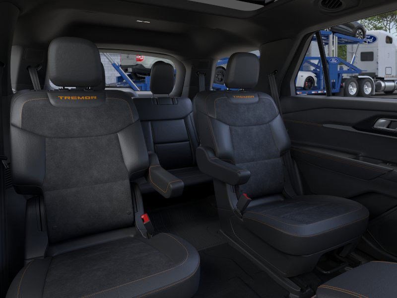 New 2026 Star White Metallic Tri-Coat Ford Tremor image 11