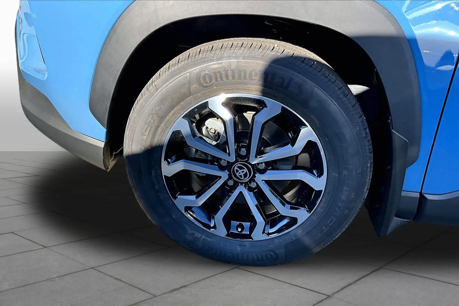 New 2026 Cavalry Blue/Jet Black Toyota Hybrid SE image 12