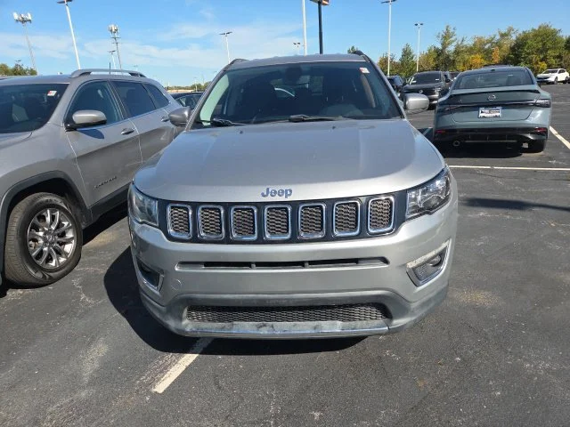 Used 2019 Jeep Compass Limited with VIN 3C4NJCCB4KT662722 for sale in South Holland, IL