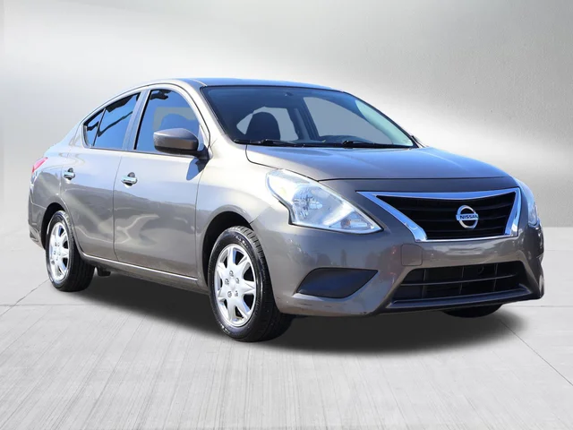 2015 Nissan Versa SV