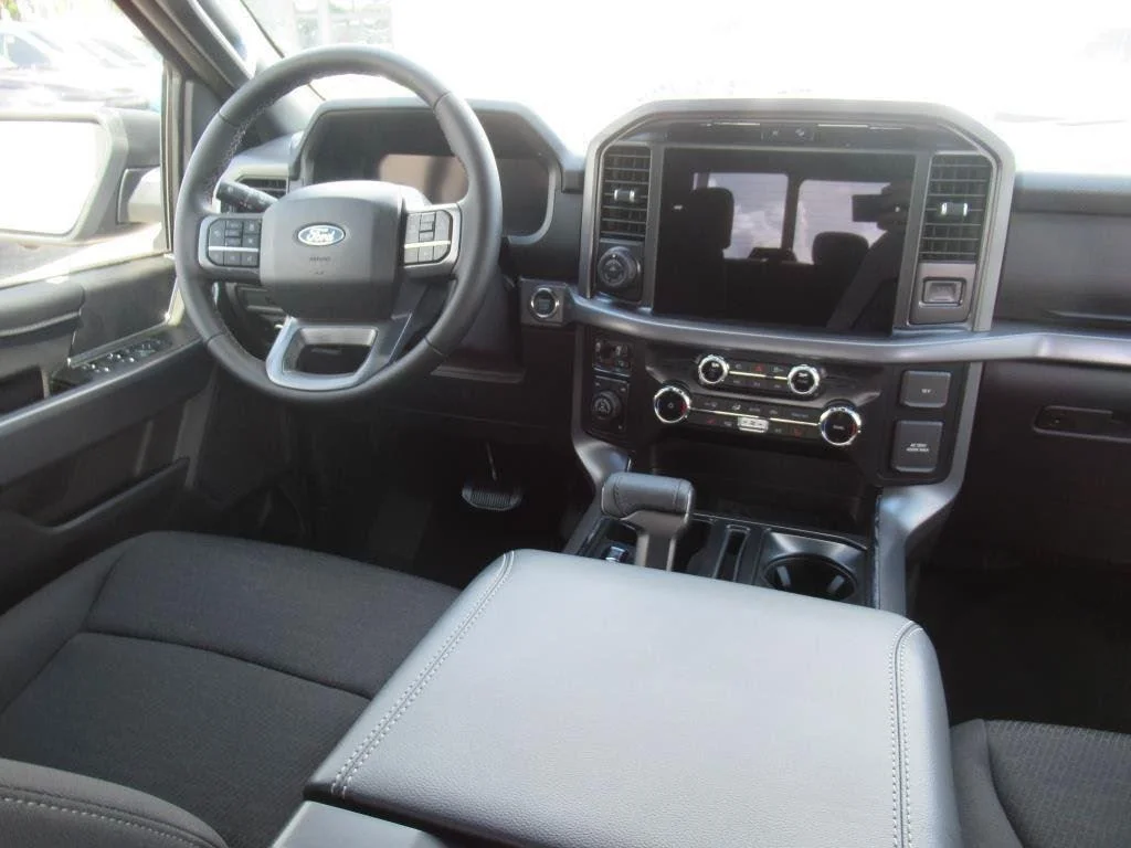 New 2025 Agate Black Metallic Ford XLT image 12