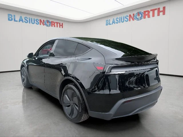 Used 2026  Tesla LONG RANGE image 7