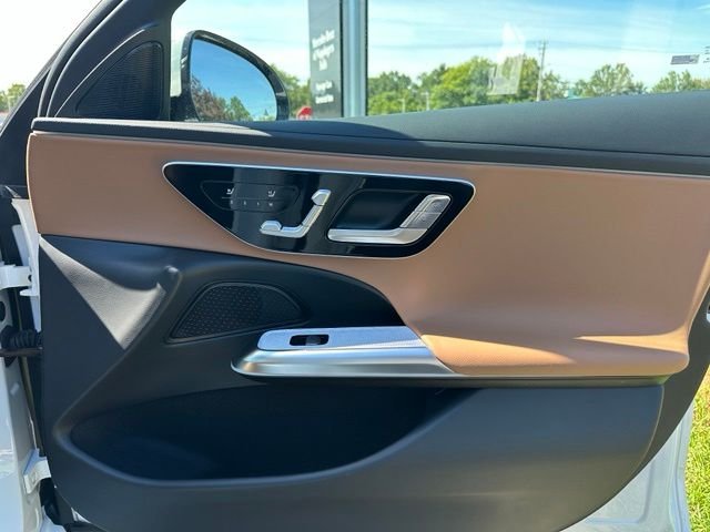 New 2027 Polar White Mercedes-Benz E 350 image 23