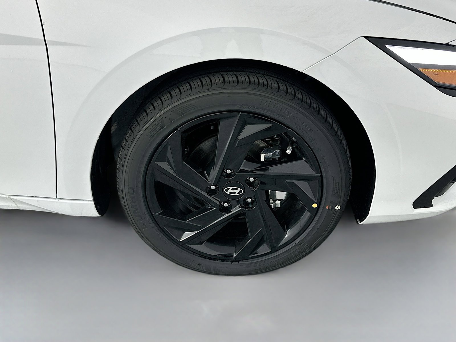 2026 Hyundai Elantra SEL Sport - Photo 33