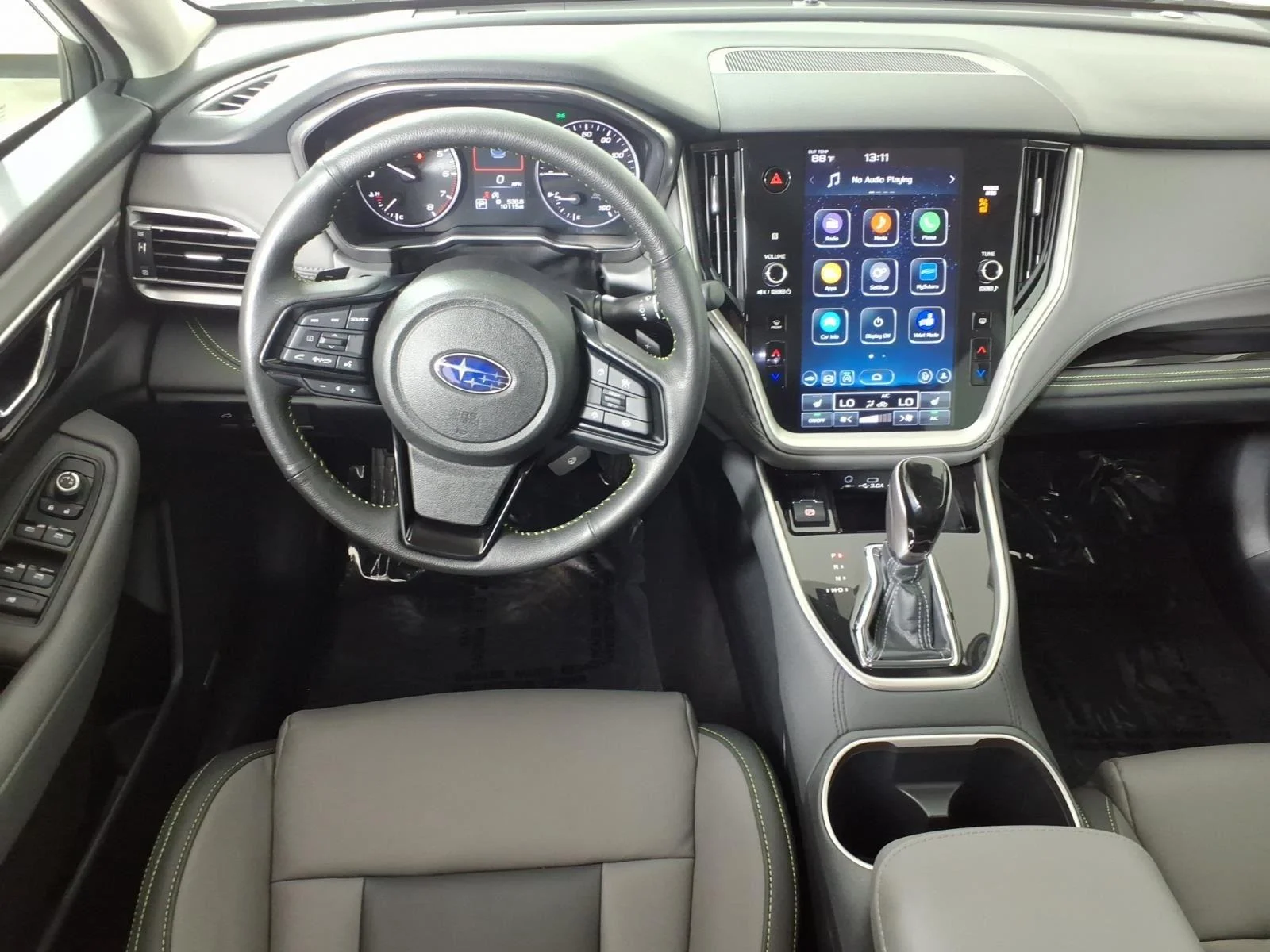 Certified Used 2025 Crystal White Pearl Subaru Onyx Edition image 25
